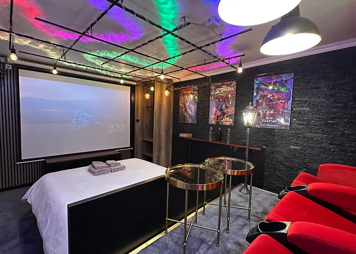 Jacuzzi Et Cinéma, Merignac2 Apartamento *